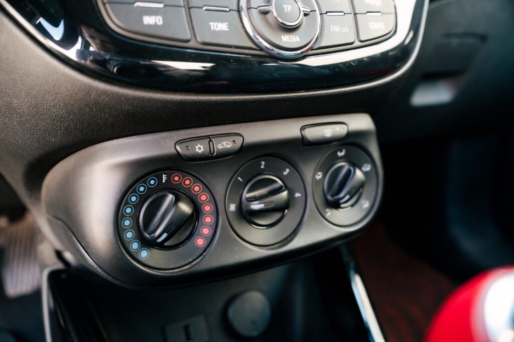 Opel Adam 1.4 Twinport Ecotec 100k - 13