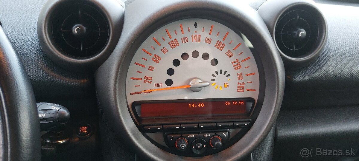 Mini Countryman Cooper D ALL4x4 - 13