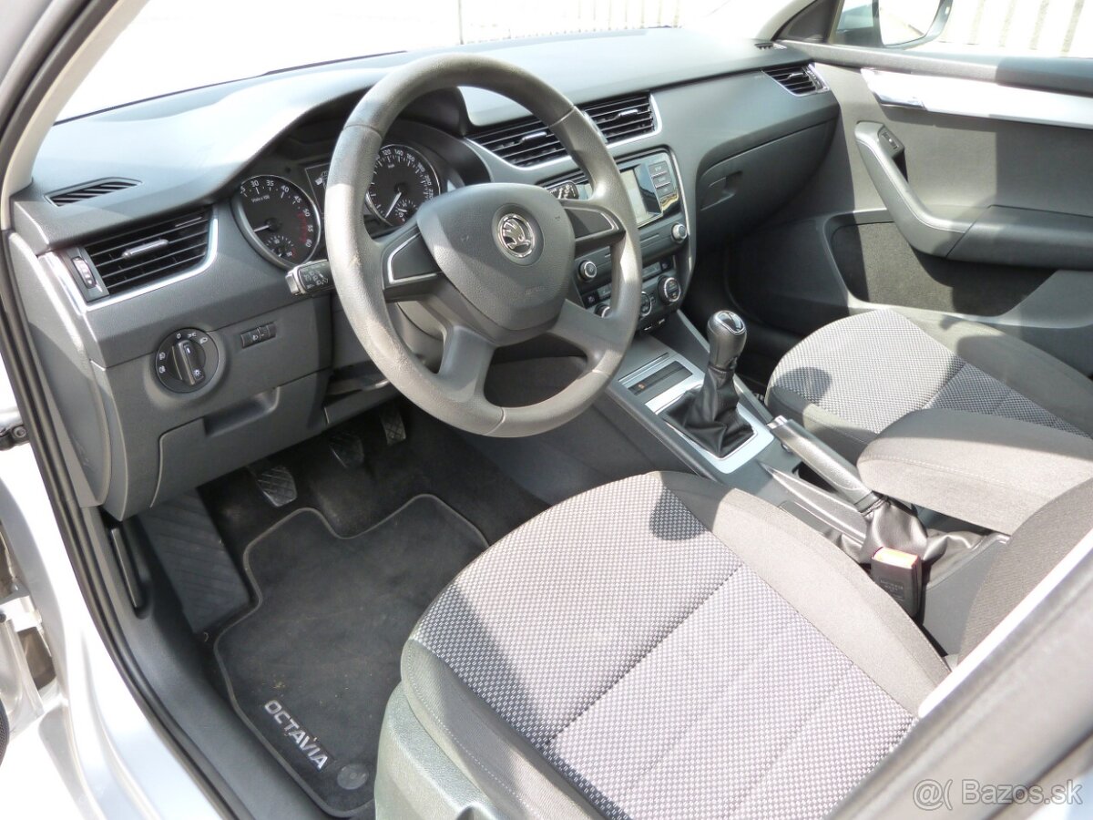 Škoda Octavia Combi 1.6 TDI Ambition - 13
