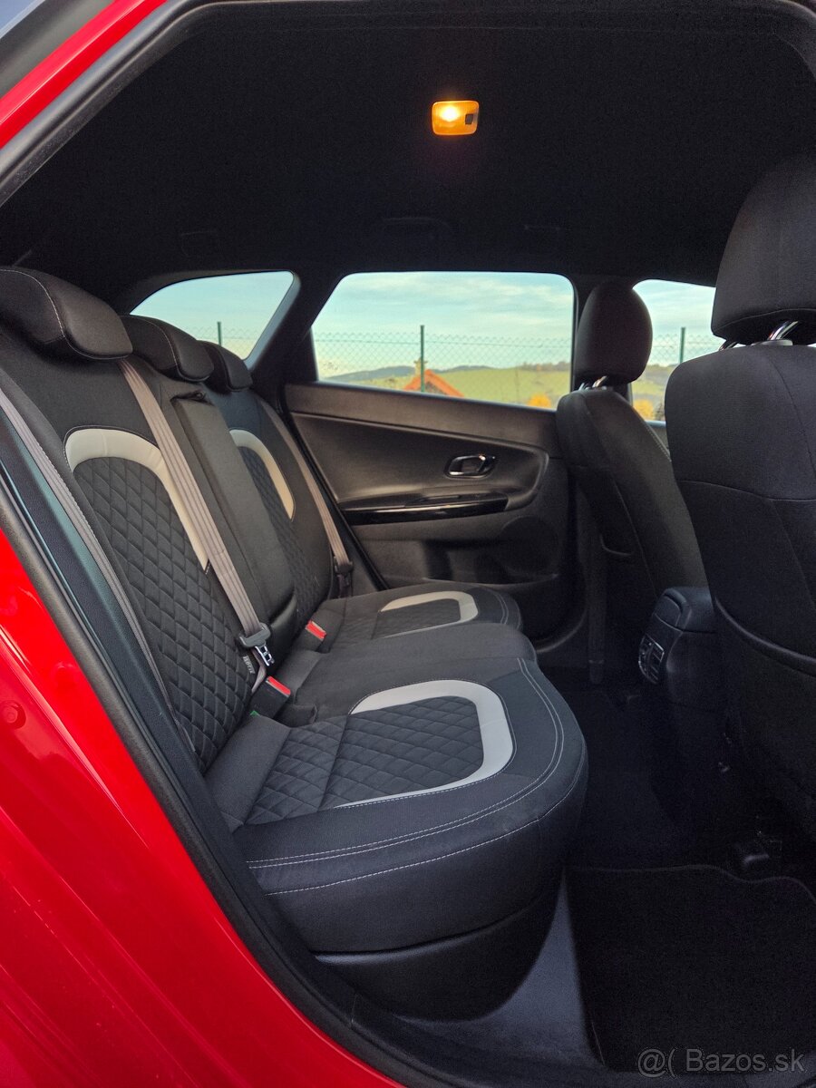 Kia Ceed 1.6CRDI Automat GT Line - 13