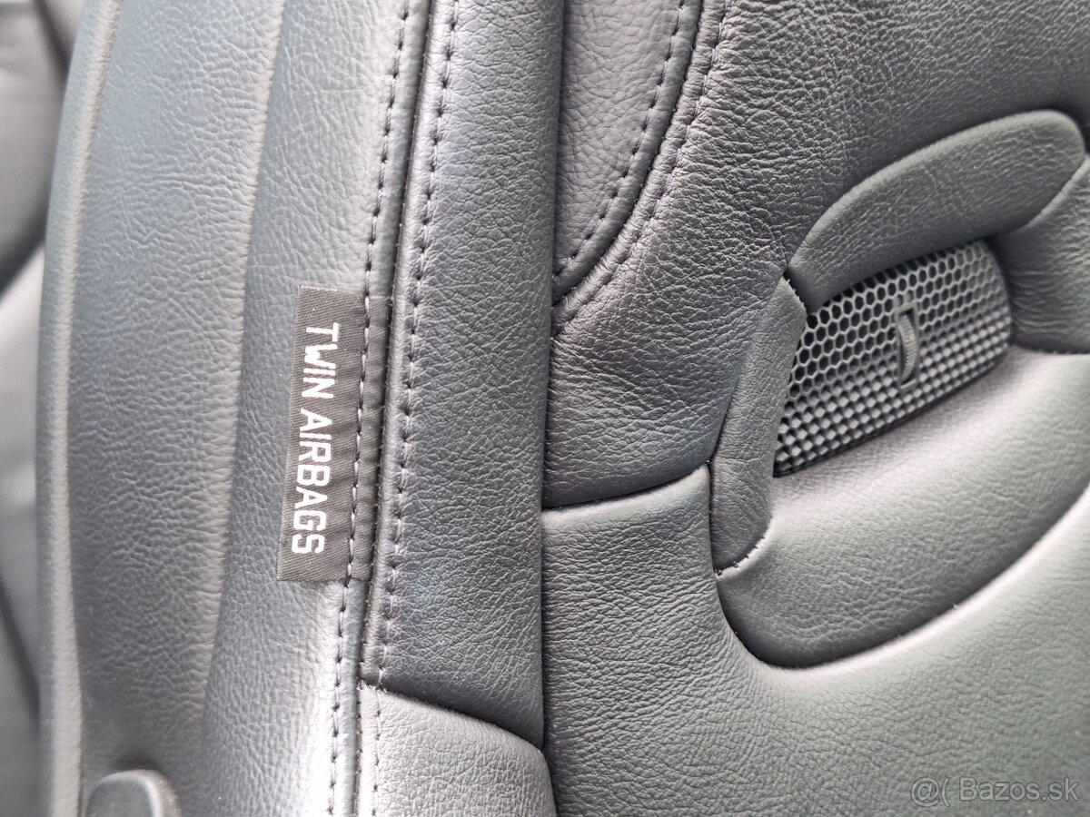 Peugeot 308, CC 2,0HDi TOP VÝBAVA - 13