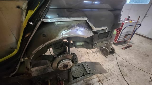 BMW E46 330i – MANUÁL | LPG - 13