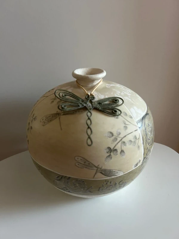 Guľatá keramická váza - 13