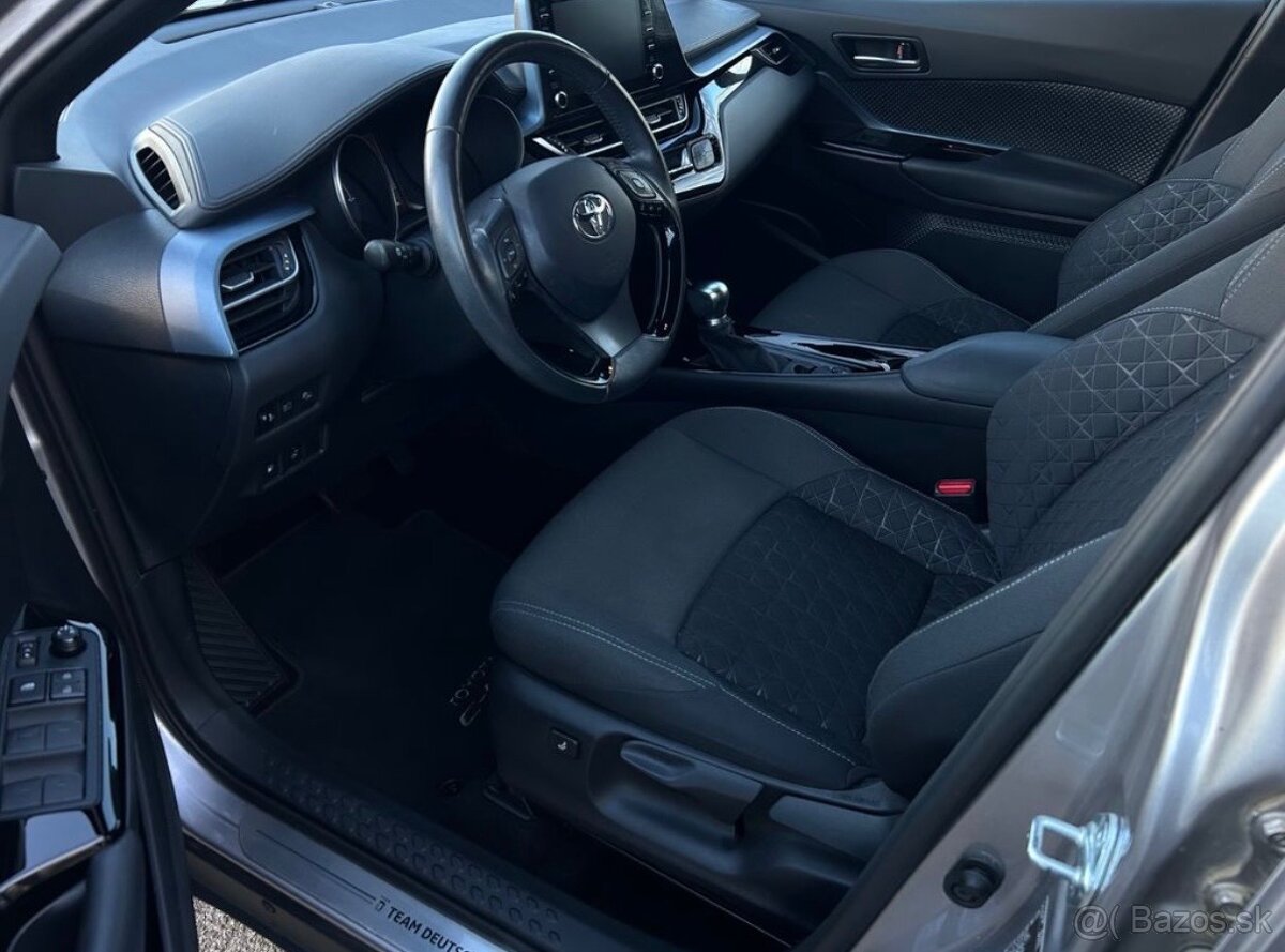 Toyota C-HR 2021 2.0 Benzín/elektrina 135kw Automat - 13