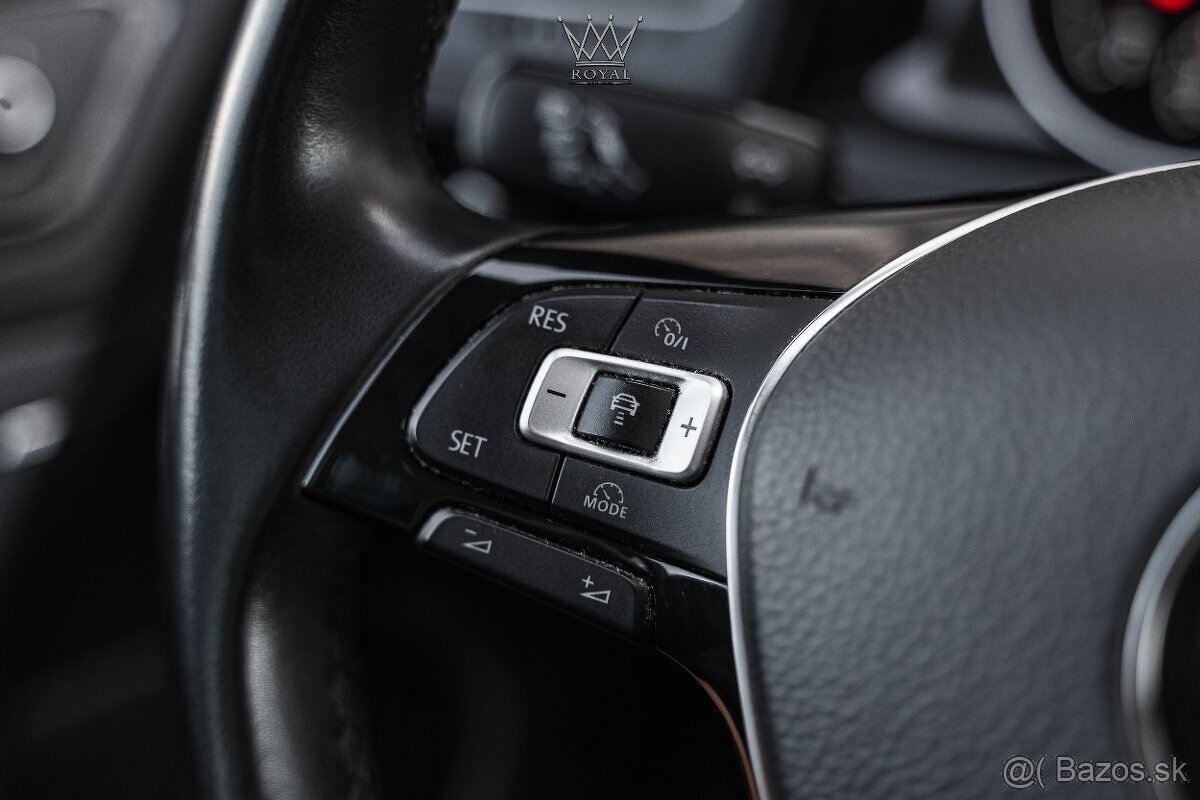 Volkswagen Golf Variant 2.0 TDI Highline ACC DPH - 13