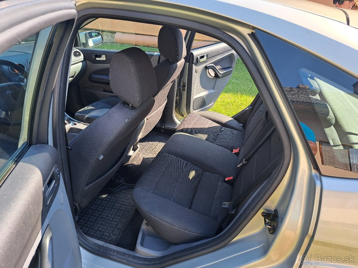 Focus II 1,8 92kw benzín 2009 - 13