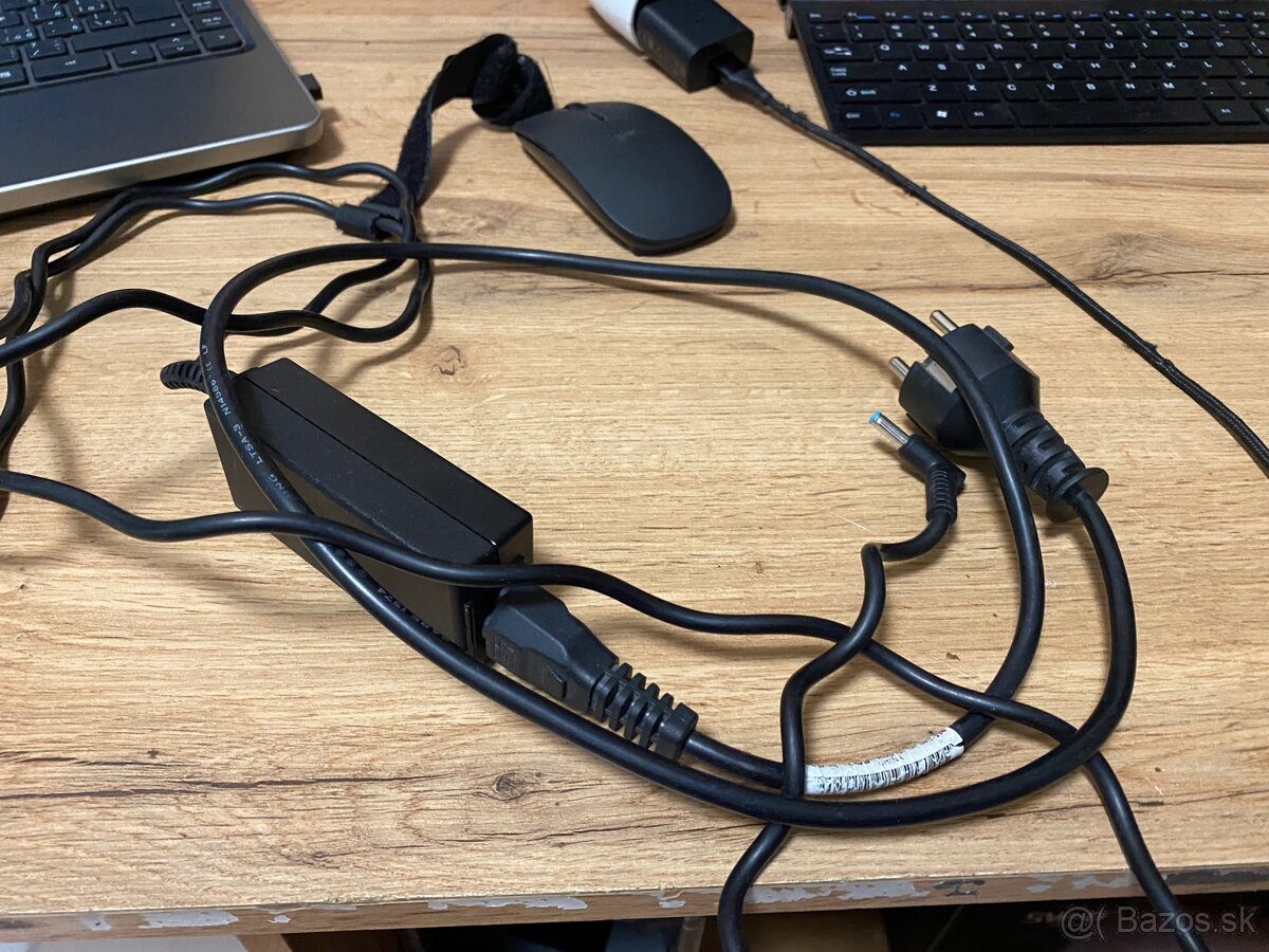 Predám veci z hp notebooku - 13
