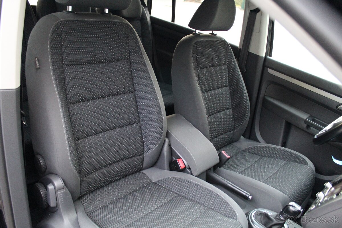 Volkswagen Touran 1.6 TDI DSG - 13