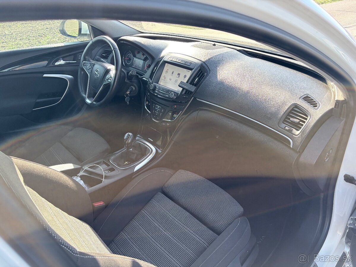 Opel Insignia ST - 13