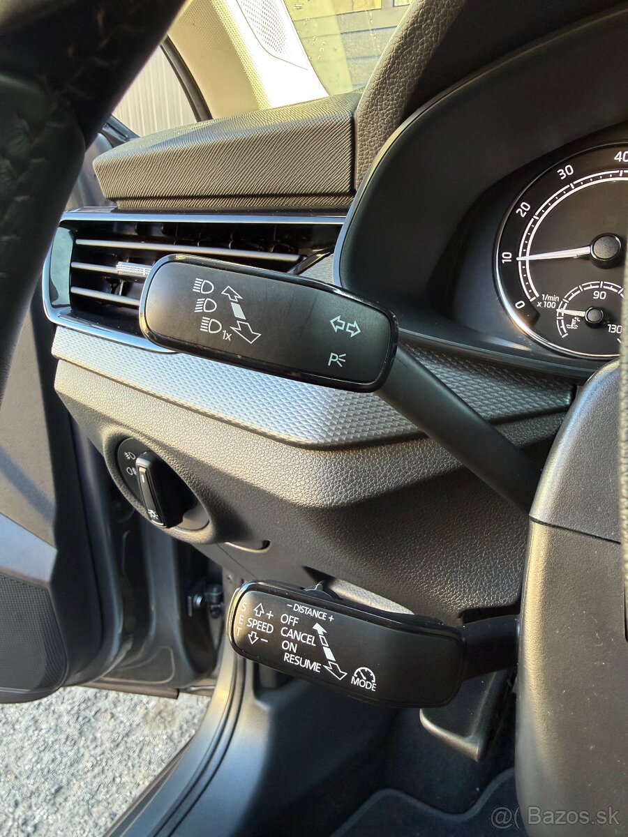 Škoda Kamiq 1.0 TSI Ambition - 13