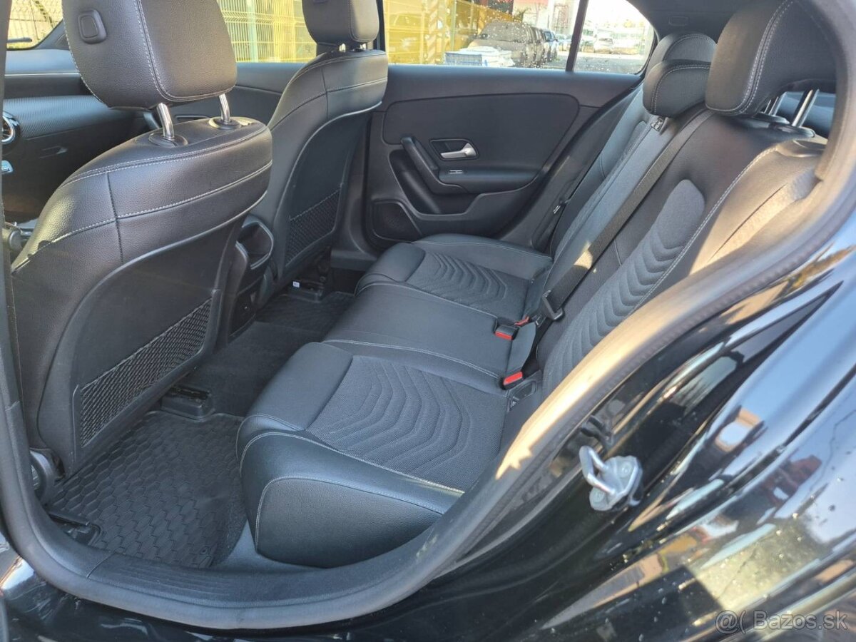 Mercedes-Benz A trieda 250 e /T - 13
