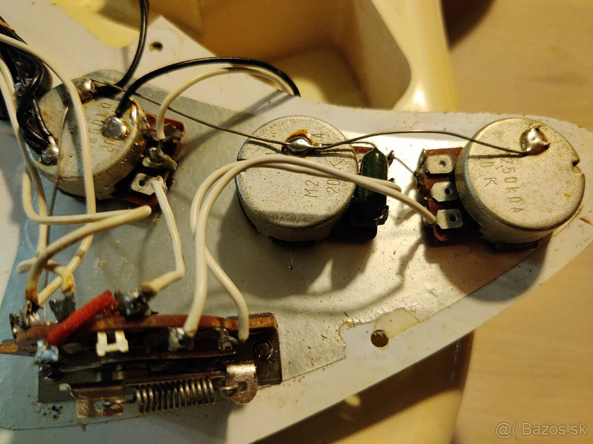 JV SQUIER Stratocaster 1983 - 13