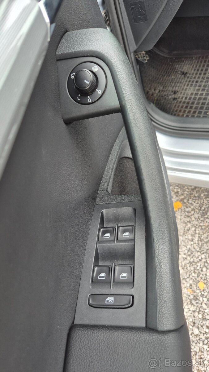 Škoda Octavia Combi 1.6 TDI Business - 13