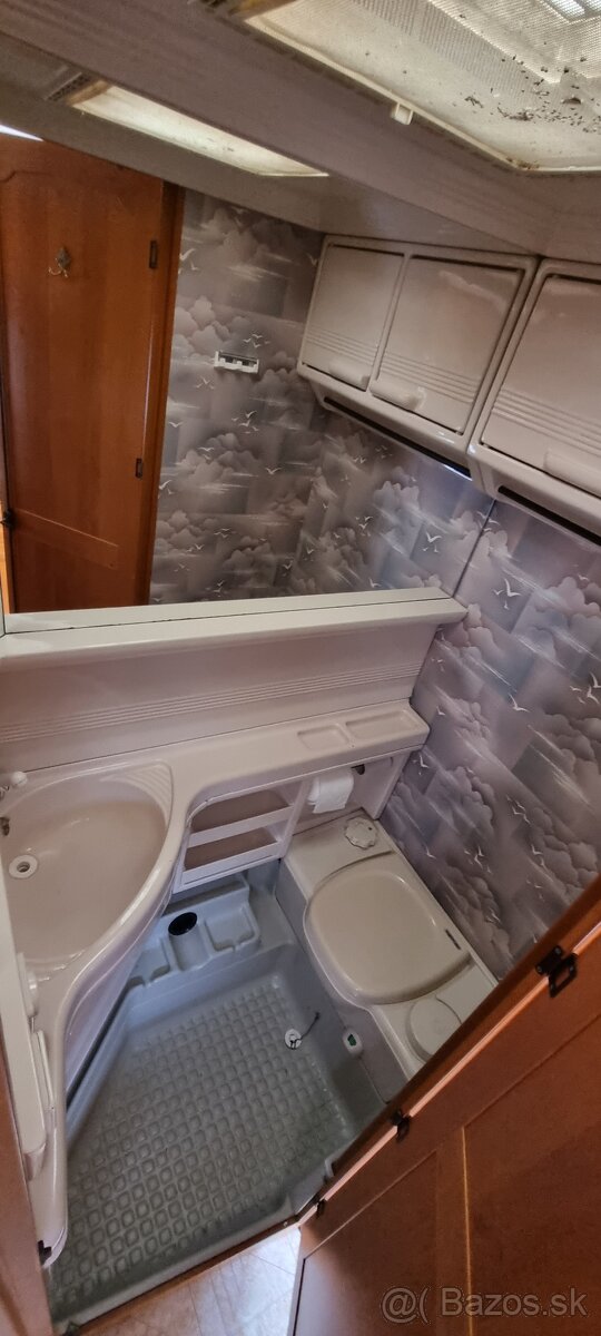 Hobby prestige obytný karavan zimní paket - 13