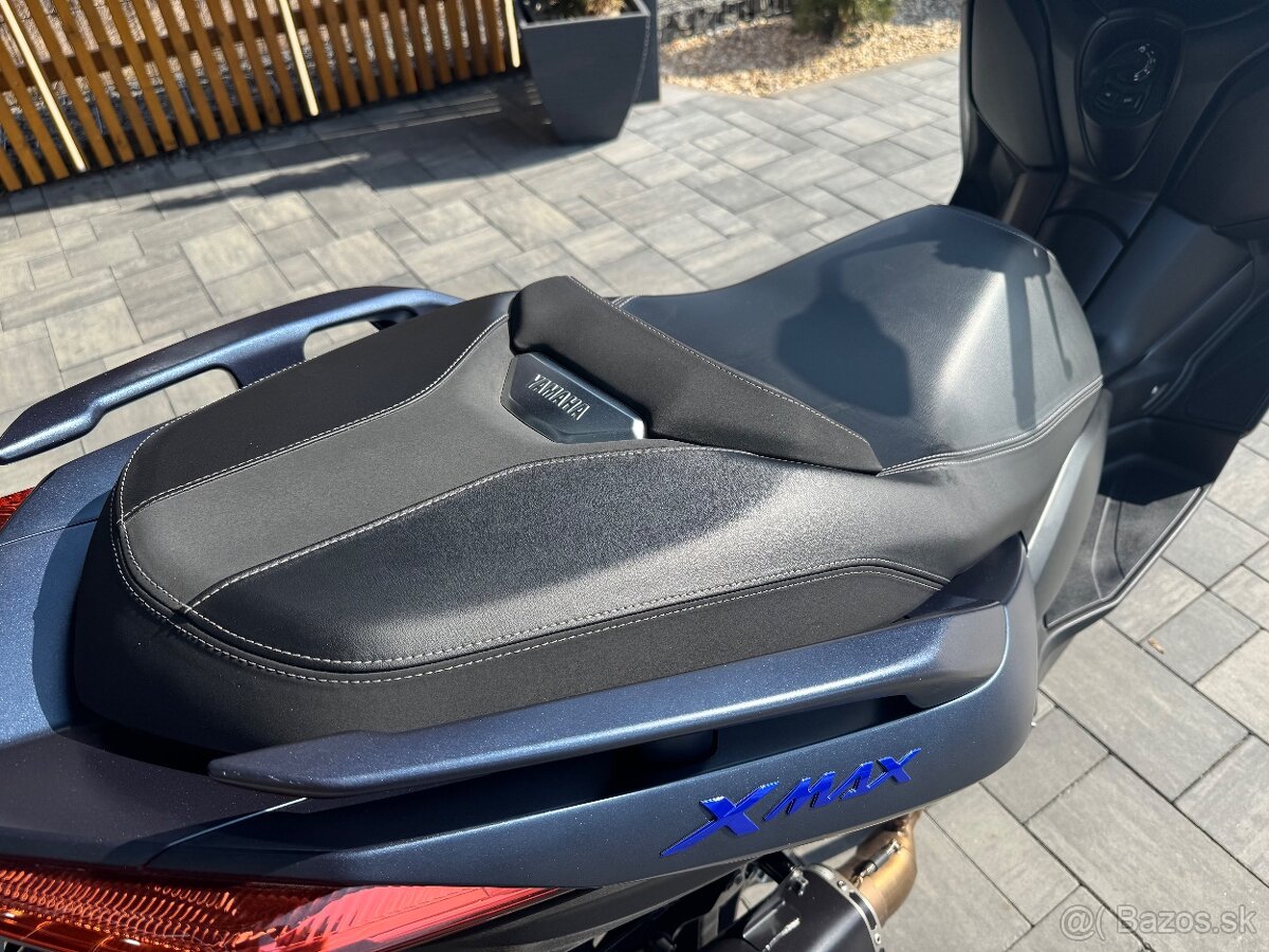 Yamaha X Max 300 AKRAPOVIČ - 13