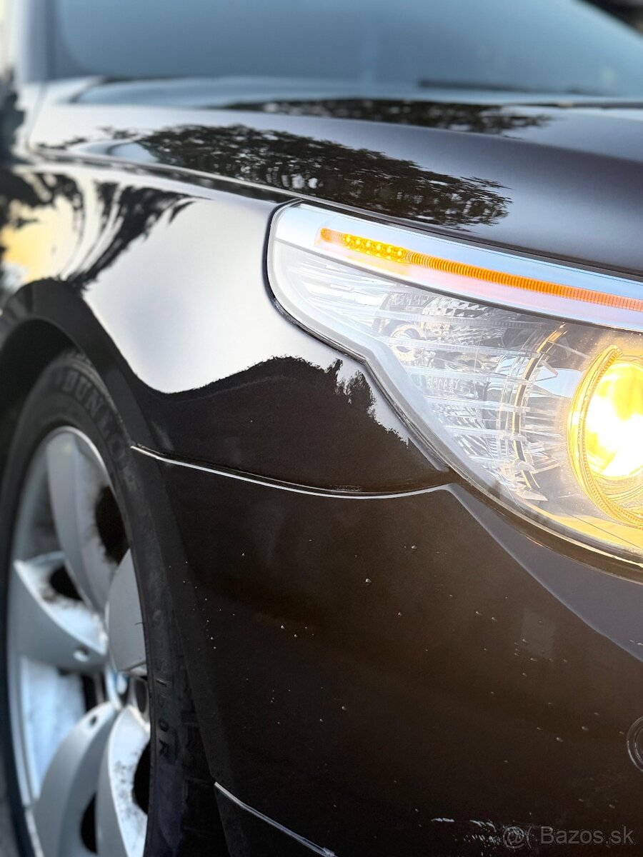 BMW 535d e61, Čr, 2. majitel, kombi, panorama atd - 13