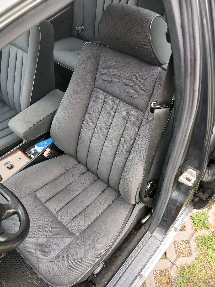 Mercedes benz w124 - 13