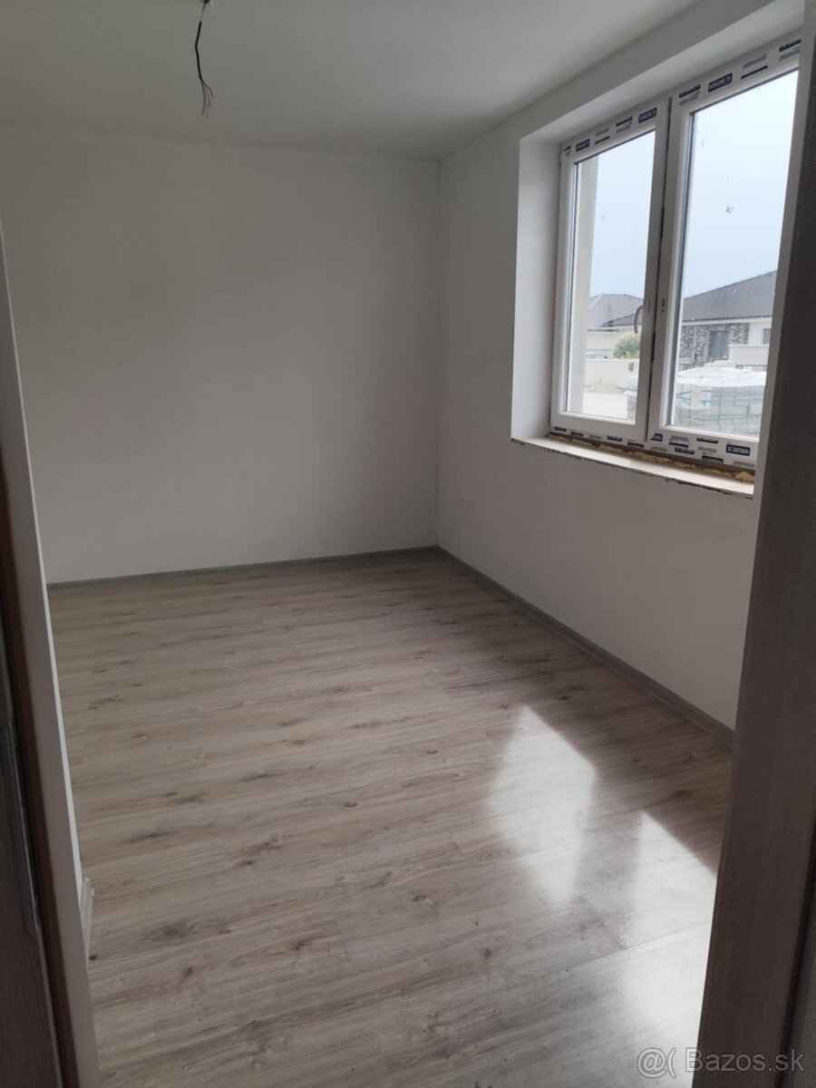 novostavba 3,5 izbový RD v štandarde (s kanalizáciou) - 13