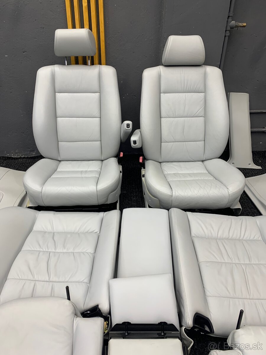 Biely interiér pre bmw e32 long - 13