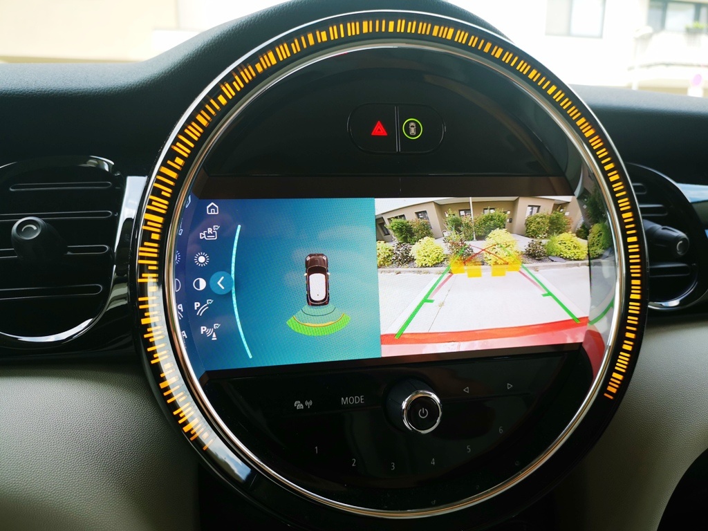 MINI Cooper S - 2023 - 5700km - Záruka - 13