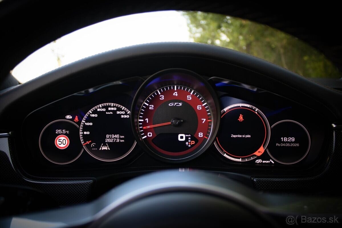Porsche Panamera GTS / DPH / - 13