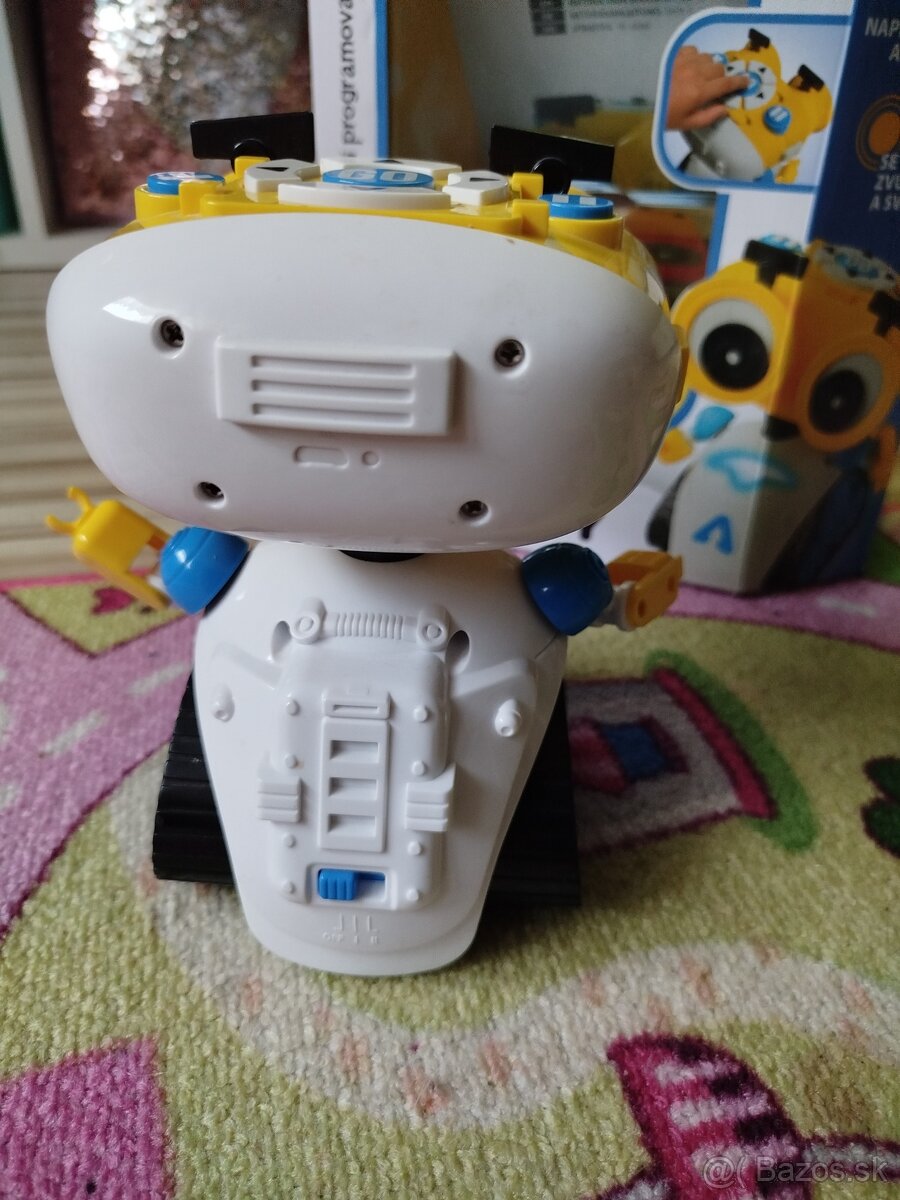 Andy programovateľný robot v top stave - 13