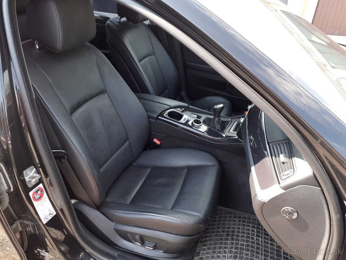 BMW F10 520d manual - 13