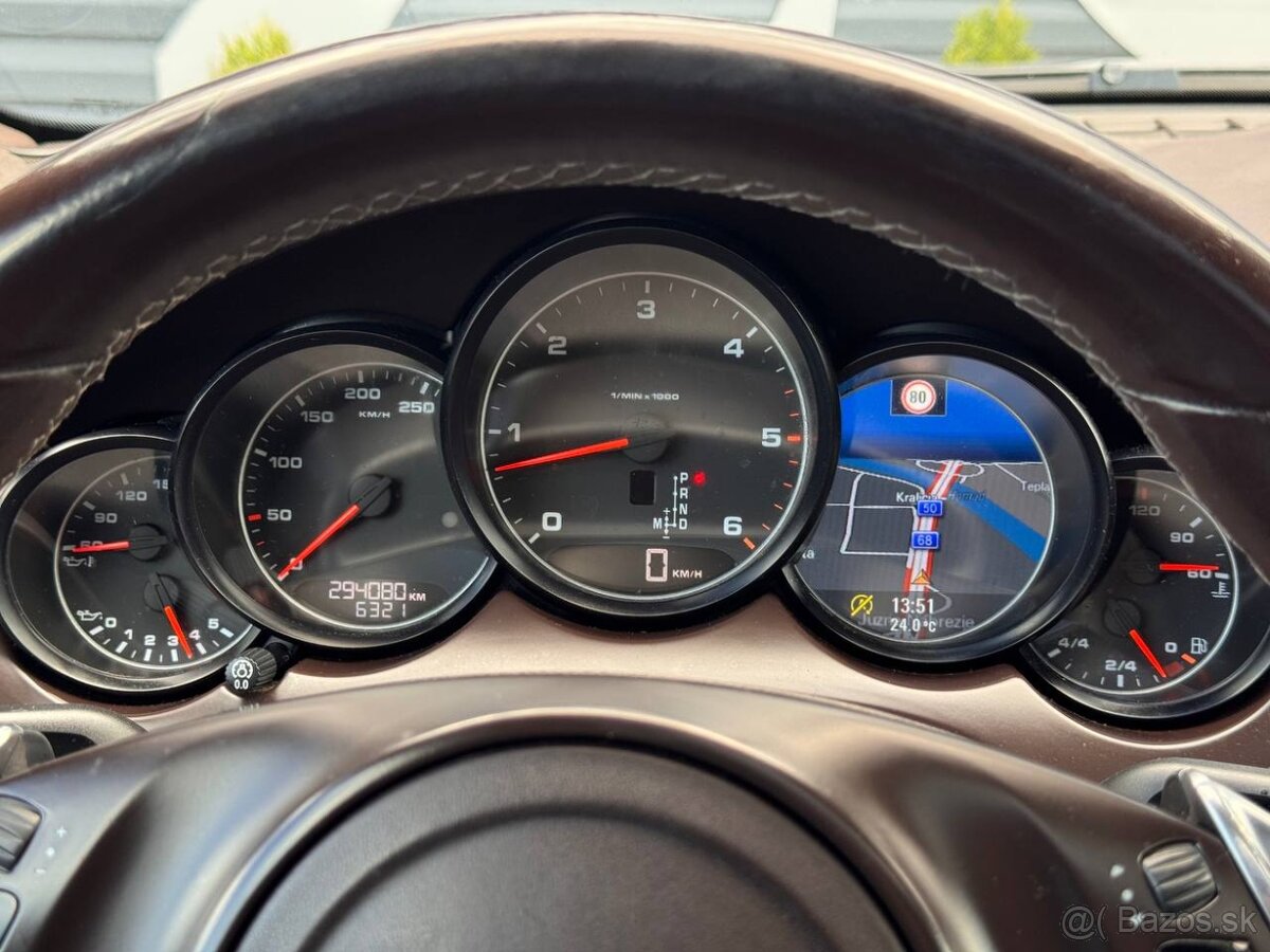 Porsche Cayenne Diesel Tiptronic S - 13