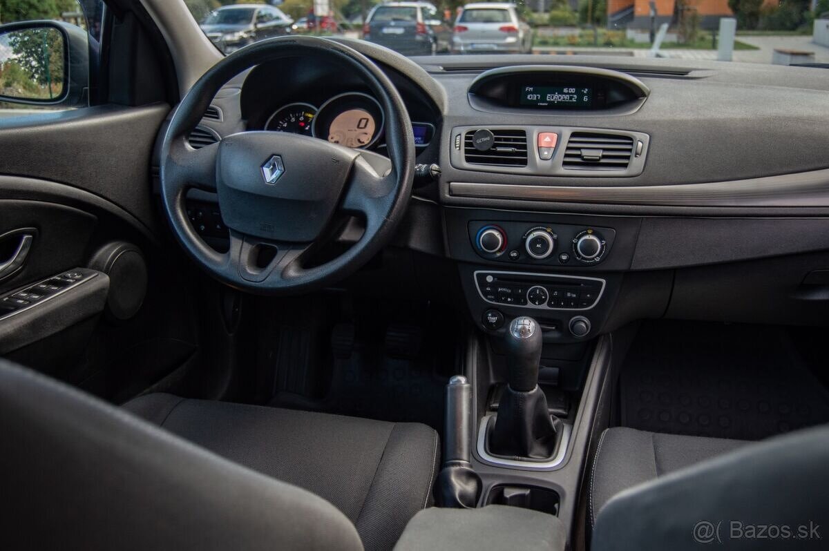 Renault Megane 1.6 74kw - 13