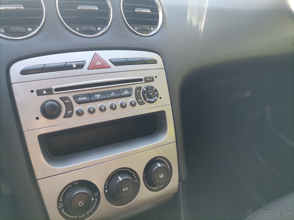 Peugeot 308 , BENZIN kupované v SR - 13