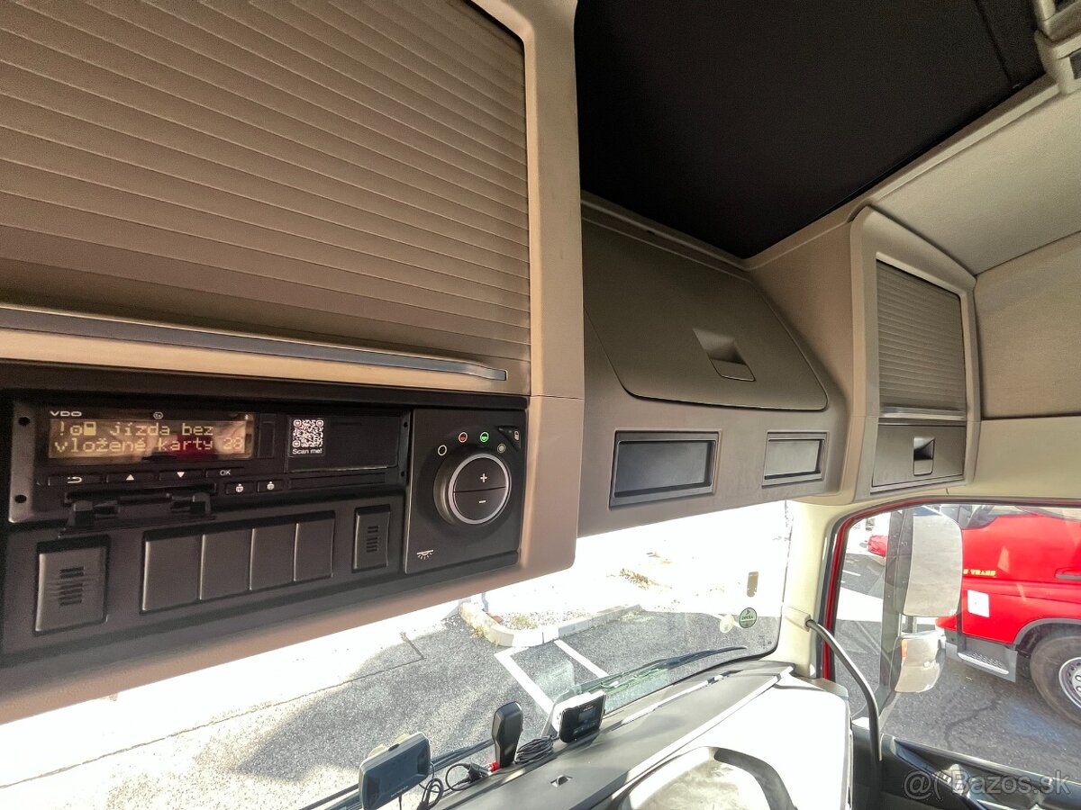 VOLVO FH 460 GLOBE EURO 6 - 13