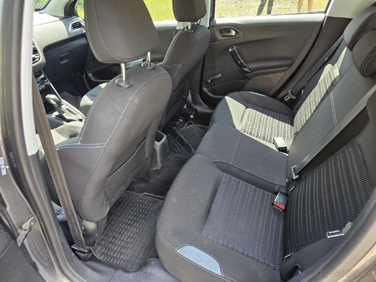 PEUGEOT 208 1.4 Vti Allure - 13