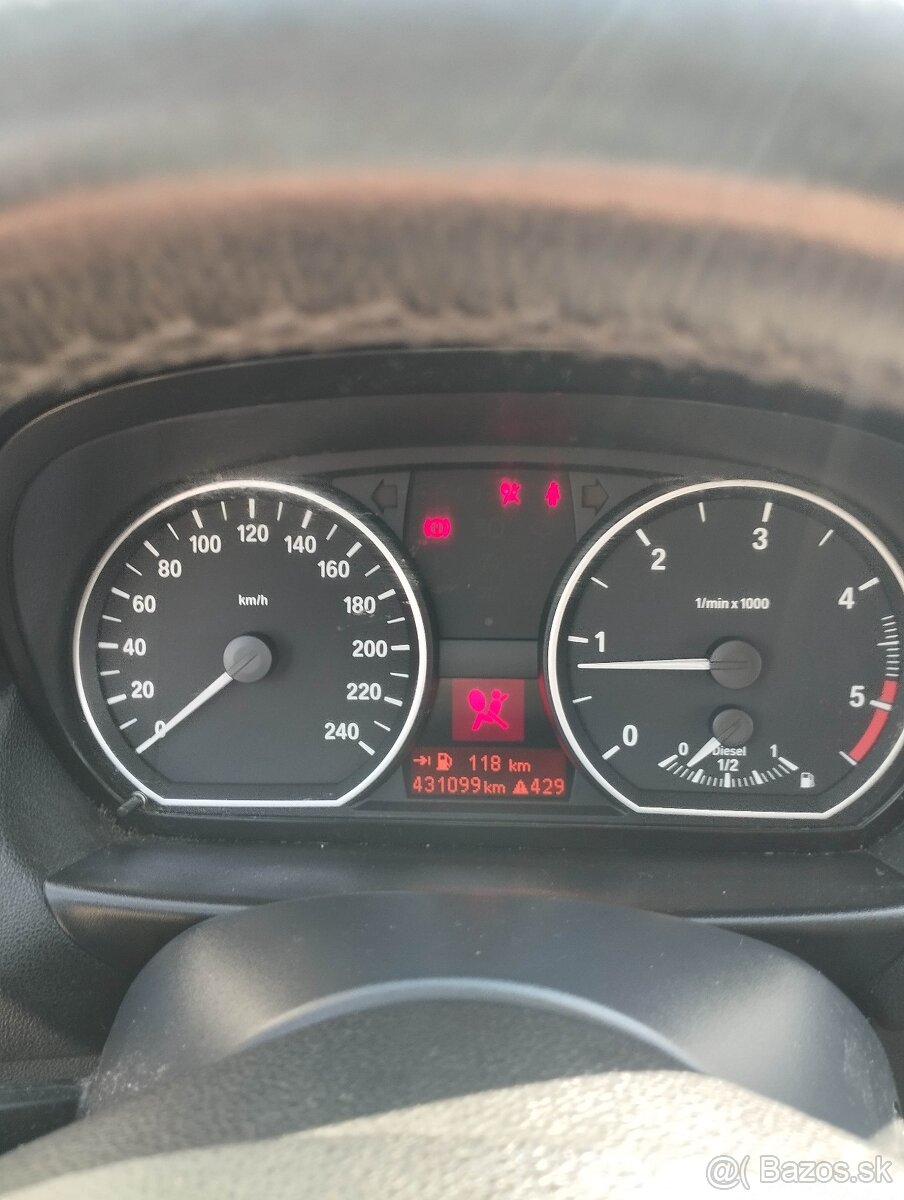 BMW 118d 90kw - 13
