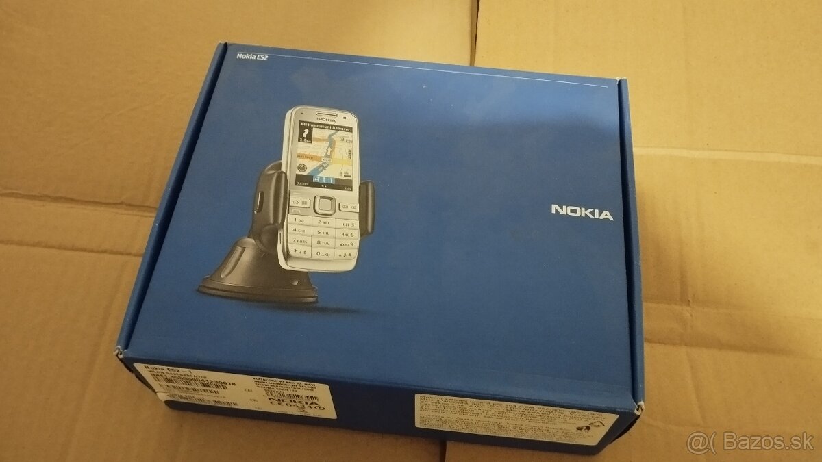 2x Nokia E52 Kompletní balení - 13
