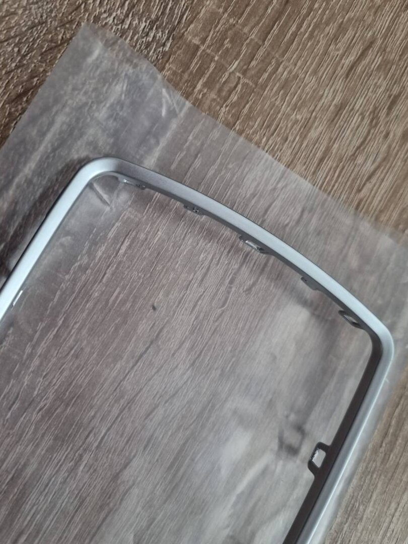 RAMIK NA STREDOVY PANEL MMI AUDI Q7 a AUDI A6 C6 - 13