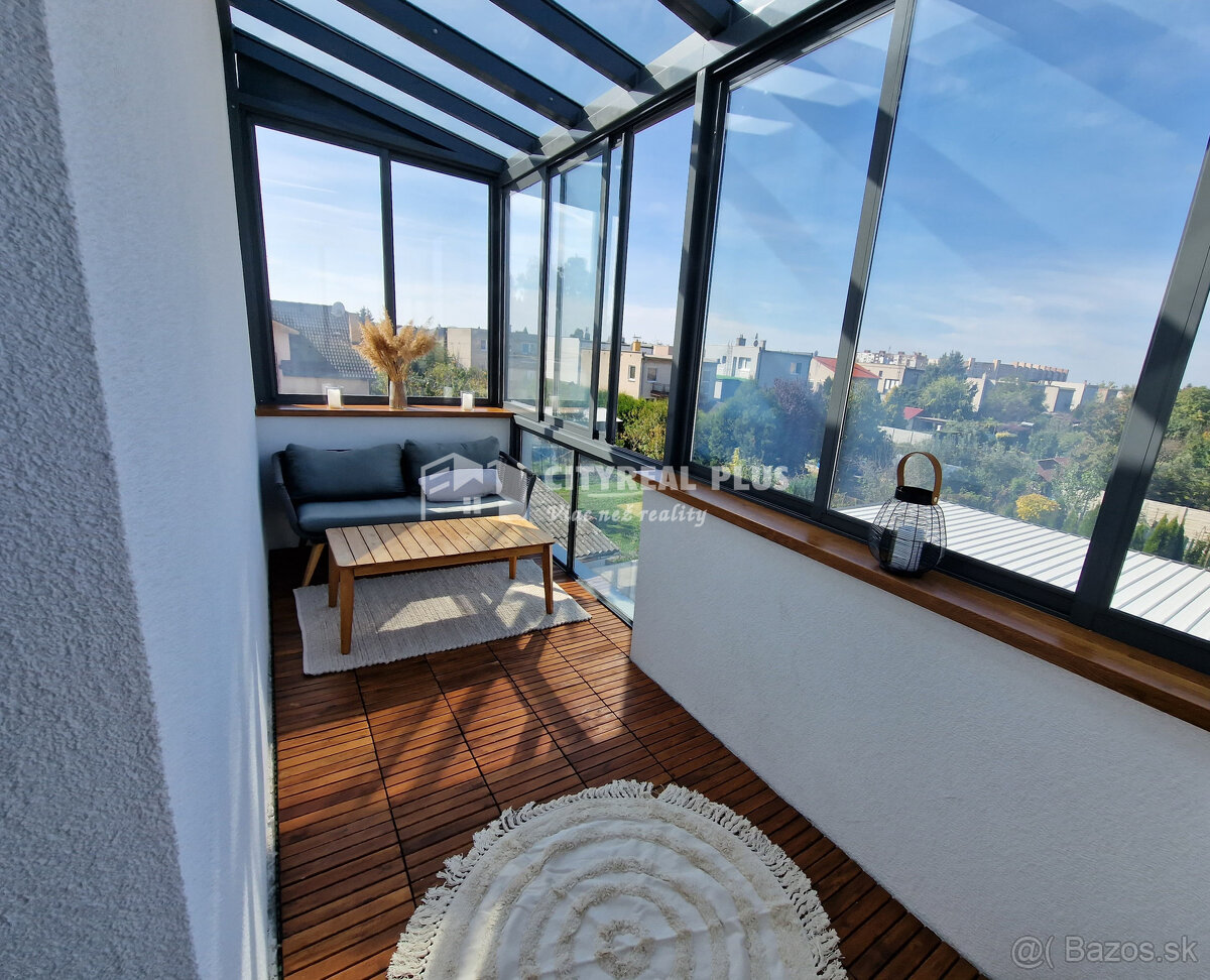 Na predaj 9 izbový rodinný dom v meste Šurany - 13