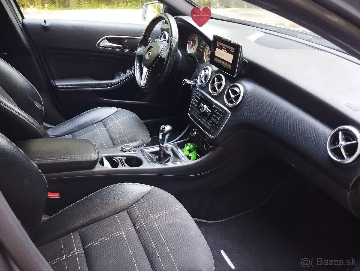 Mercedes Benz A - 13