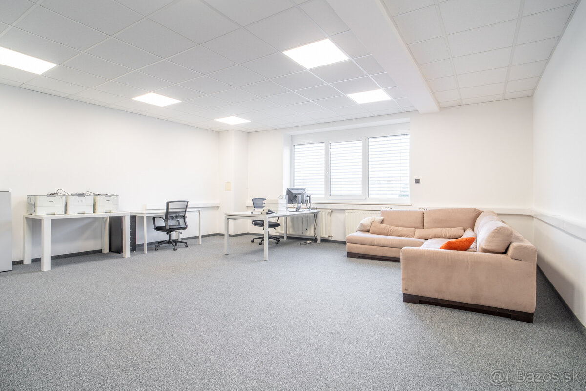 Na predaj priemyselný objekt s investičným potenciálom v Sen - 13