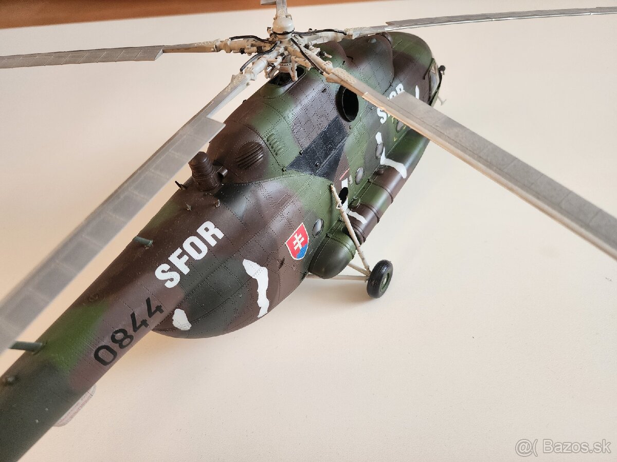 Vrtulnik Mi-17 1/35 - 13