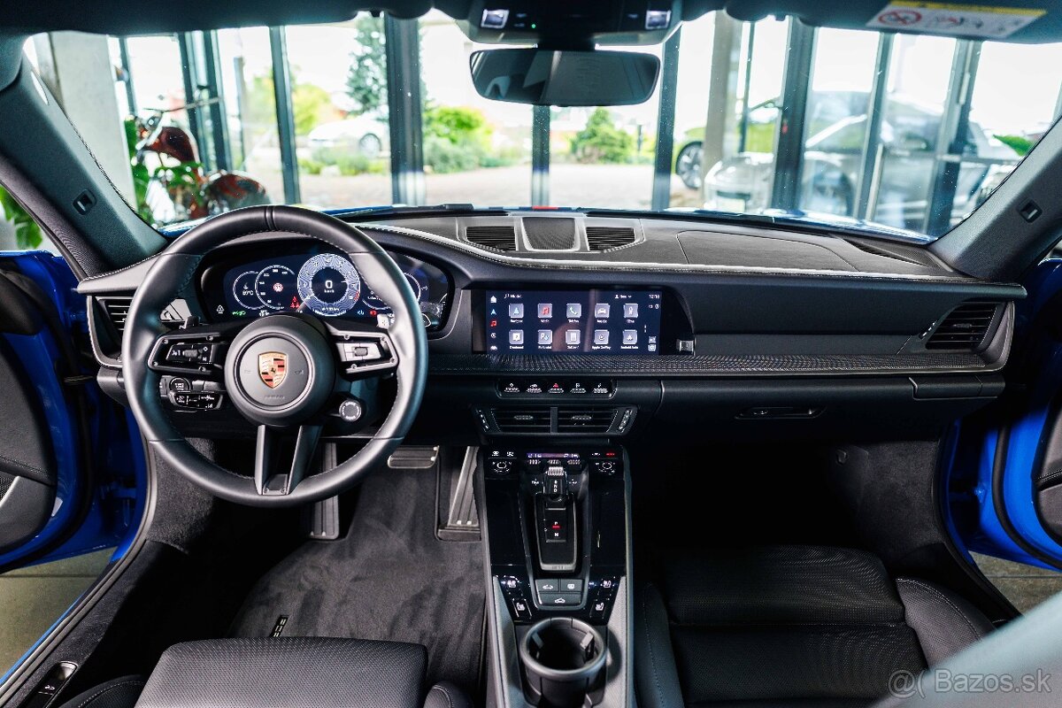 Porsche 911 Carrera 992.2 - 13