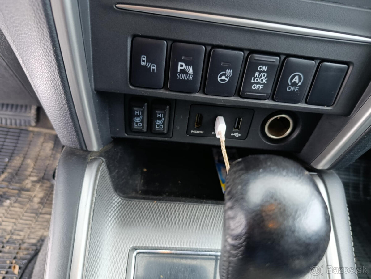 L200 FULL vybava - 13
