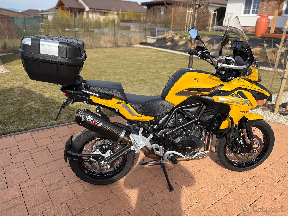 Benelli TRK 502X - 13
