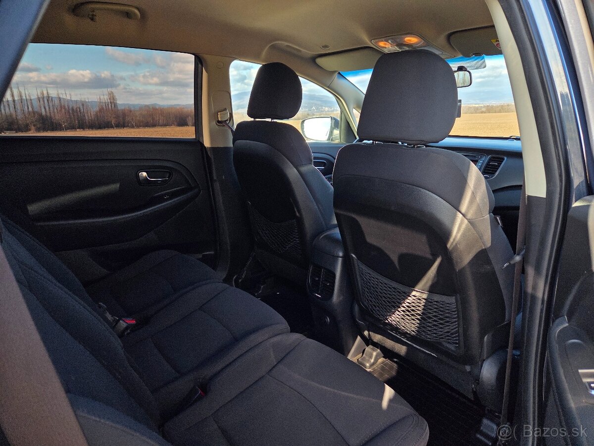 Kia Carens 1.7 CRDi - 13