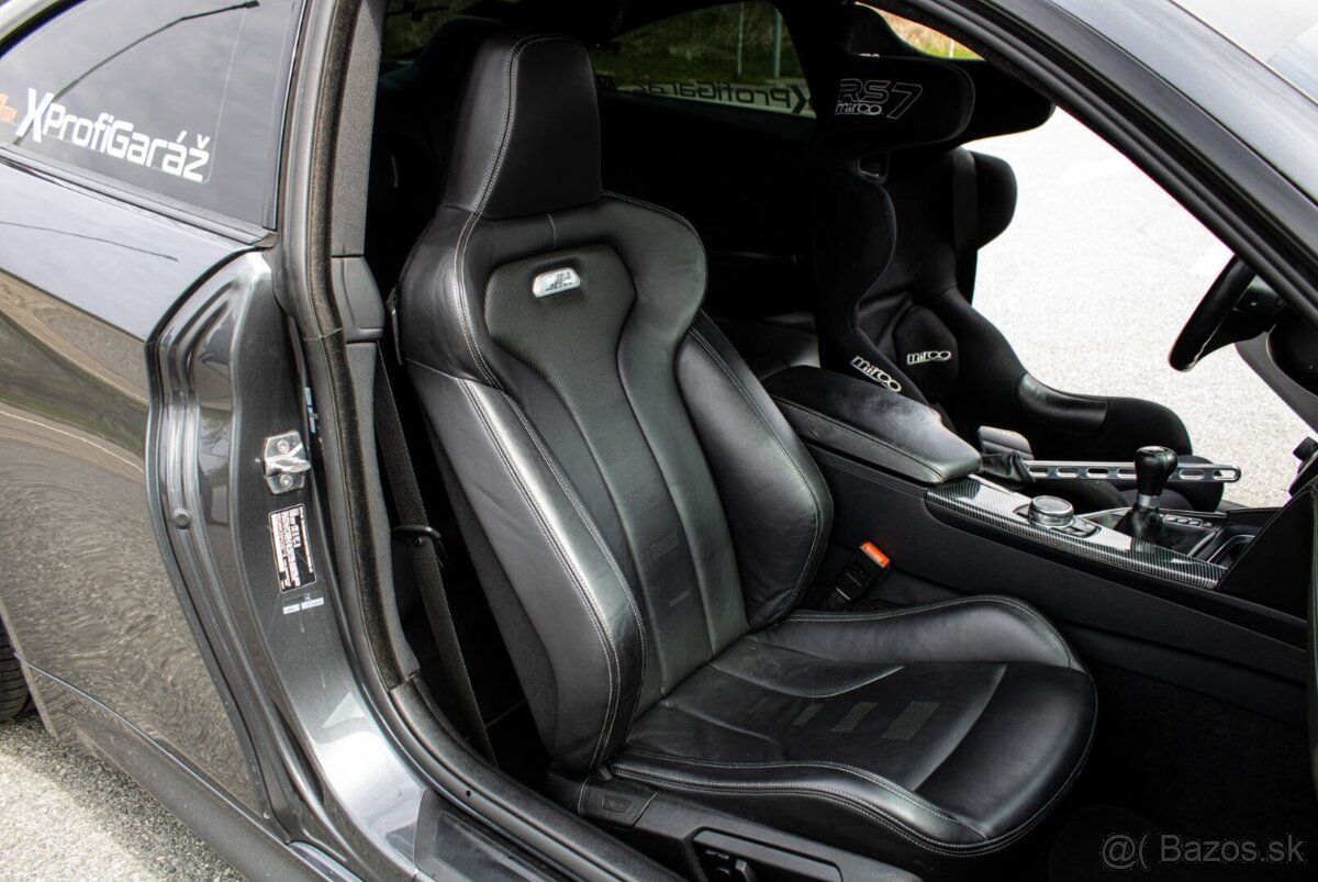 BMW M4 F82 / MT6 / 2015 - 13
