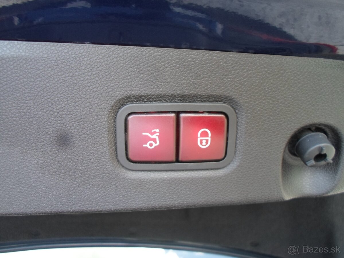 Mercedes-Benz CLS Kupé 400 4x4 245kW automat,F1,360°kamera, - 13