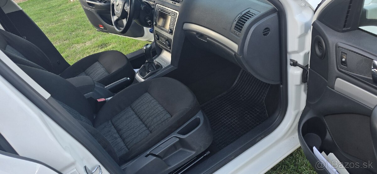 Škoda Octavia M2012 - 13