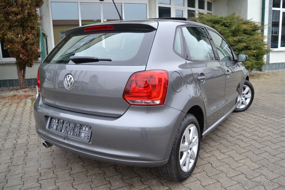 VW POLO 1.2 TSI HIGHLINE, XENÓNY, ŠÍBER, ORIGINÁL 179.123 KM - 13