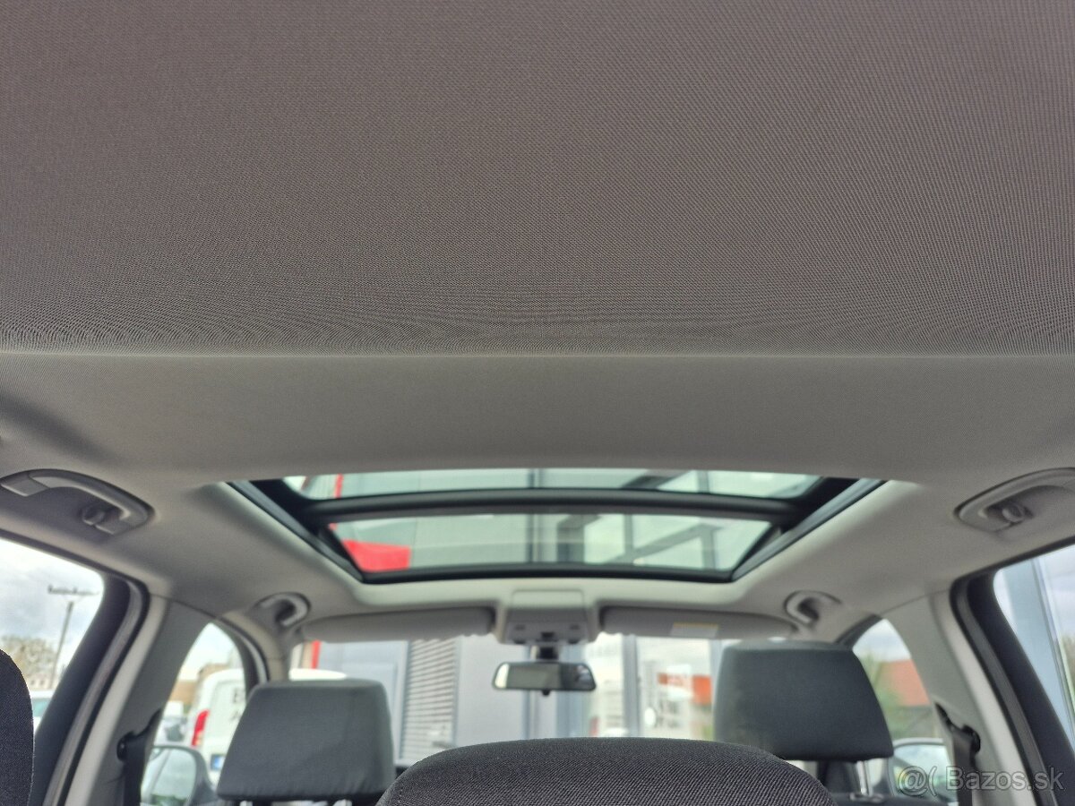 BMW X1 xDrive 18d / AKCIA - 13