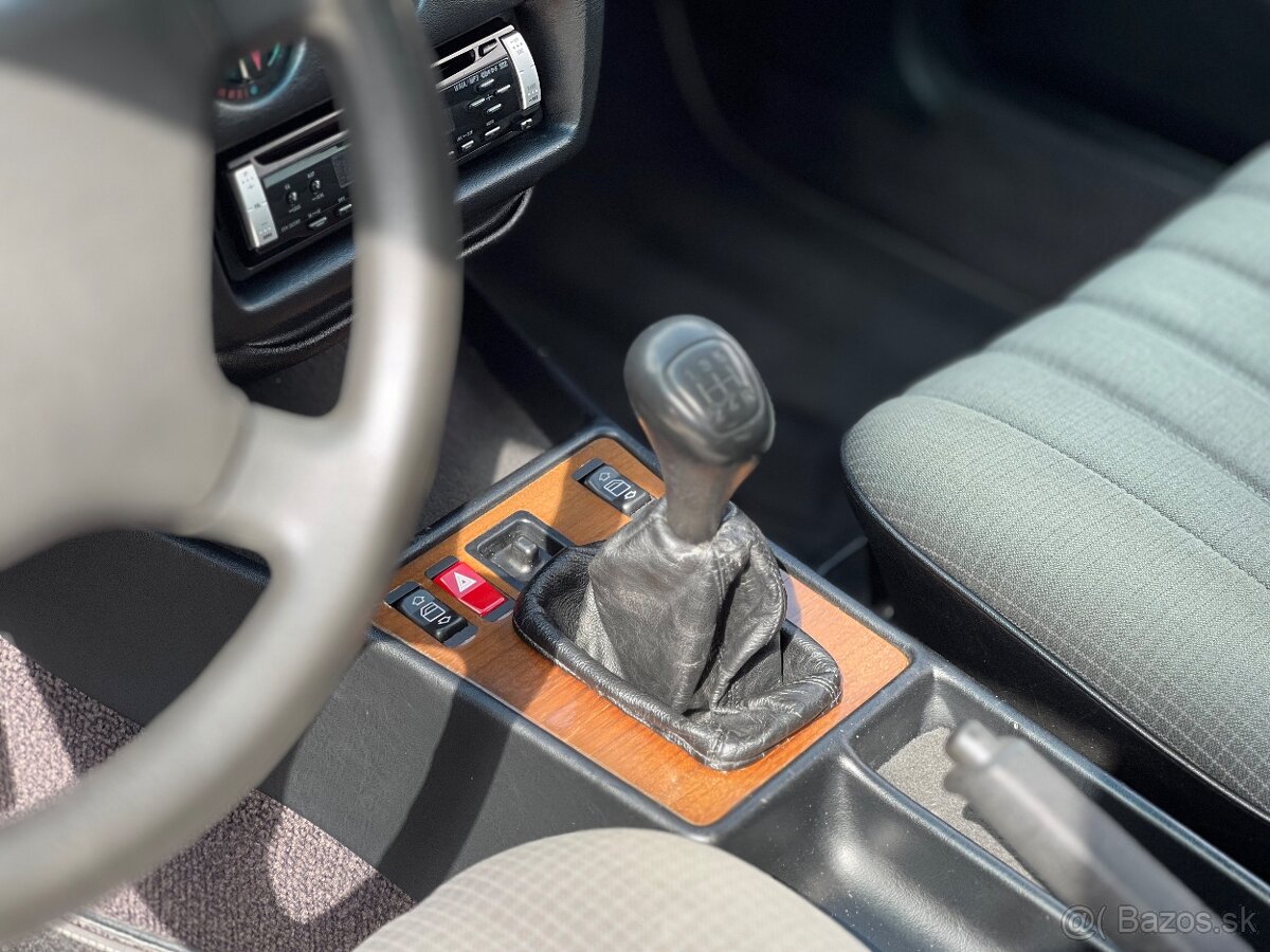 Mercedes 190e w201 - 13