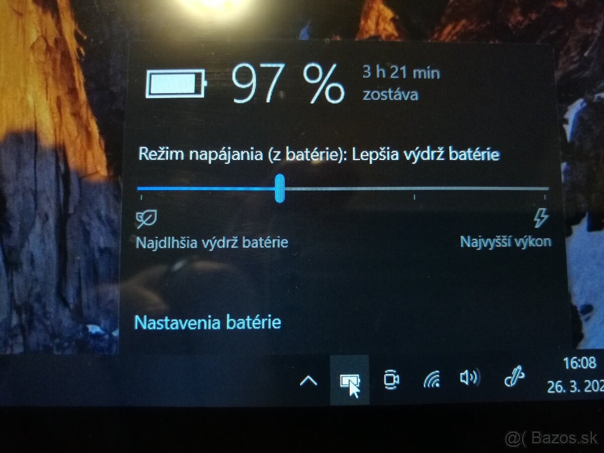 Tablet a netbook v jednom. Lenovo YOGA. - 13